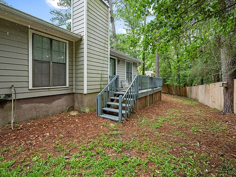 115 Donna Cir — Photo 23