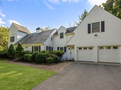 9 Newton St, Weston, MA, 02493
