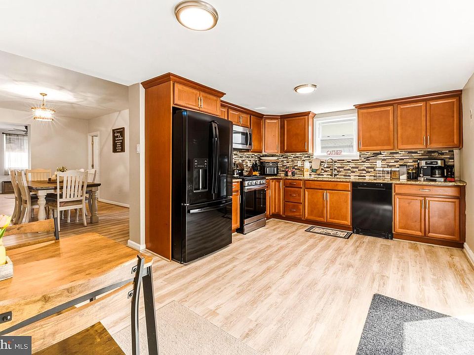 1st image of 1013 Delsea Dr