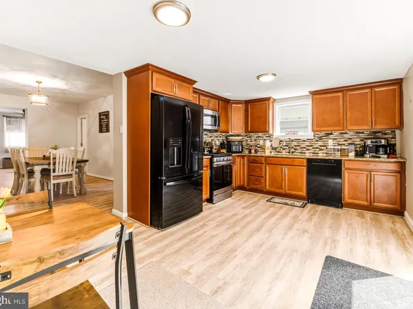 1013 Delsea Dr, Franklinville, NJ 08322
