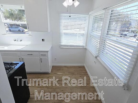 2nd image of 49 S Grand Oaks Ave APT 1