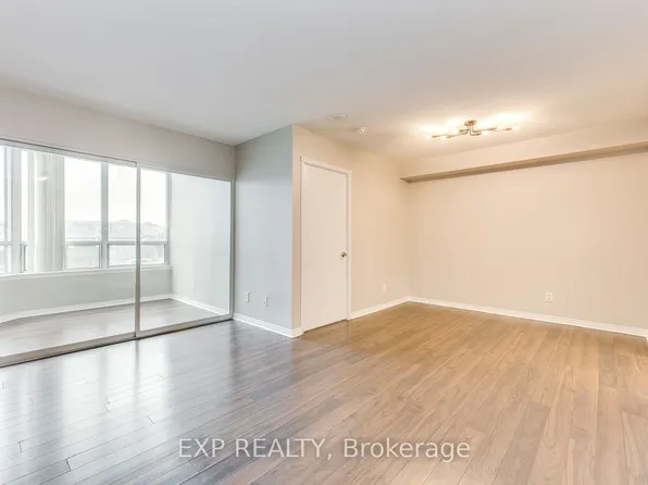 135 Hillcrest Ave, Mississauga, ON