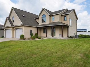 1900 Saltonstall Dr, Normal, IL 61761