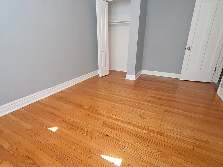 404 E 72nd St #G — Photo 2
