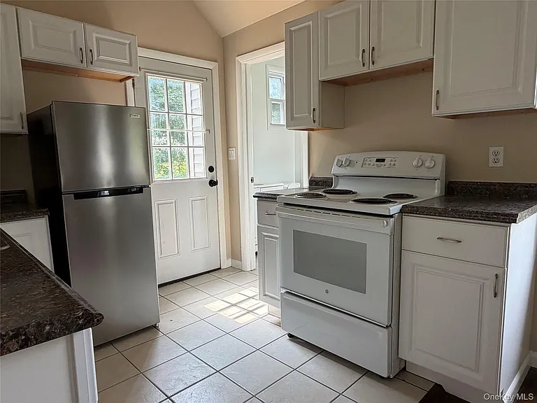 17 North St #17 — Photo 3