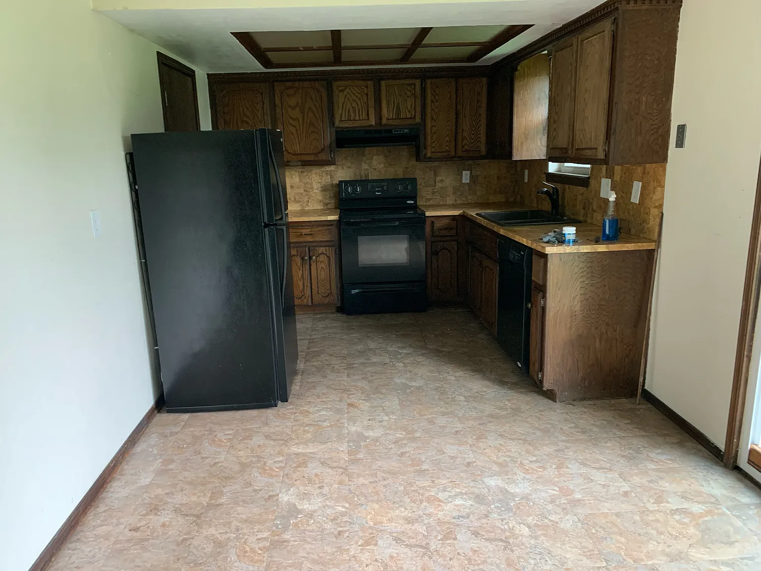 3 bed, 1237 sqft, $1,350 — Photo 3