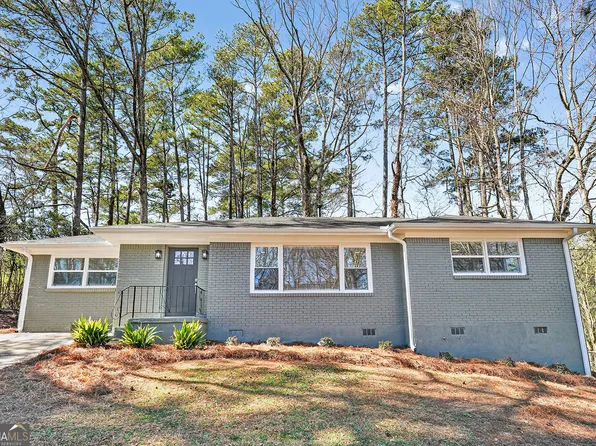 2555 Graywall St, East Pt, GA 30344