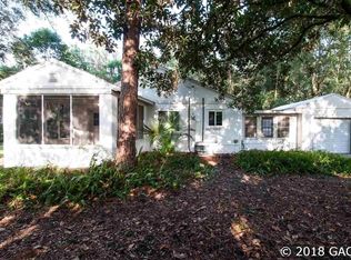 1037 NE 10th Pl, Gainesville, FL 32601
