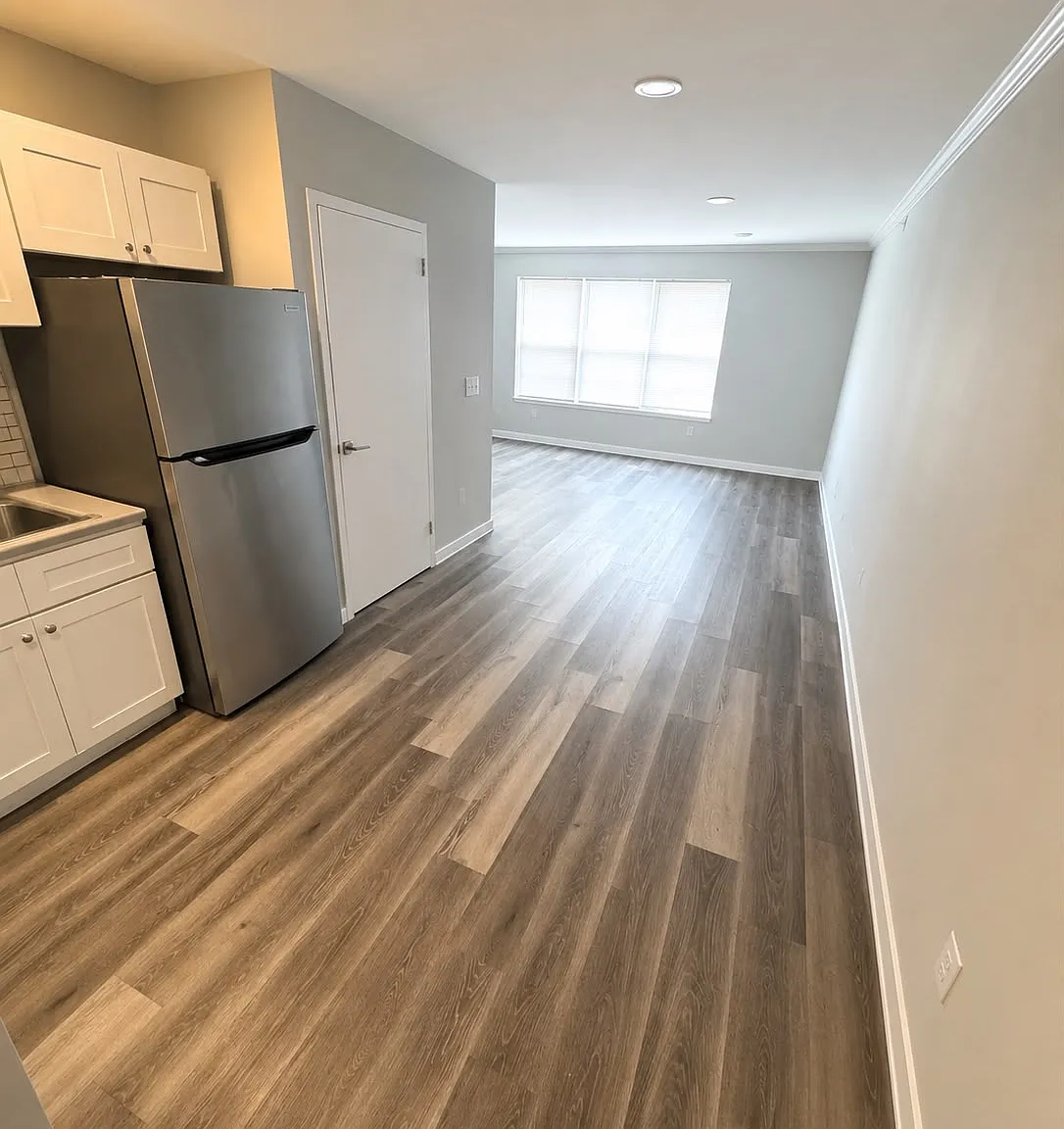 2 bed, $1,963 — Photo 3
