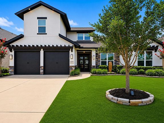 3rd image of 10719 Painted Crescent Ct