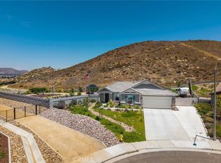 27834 Via Santa Catarina, Menifee, CA 92584