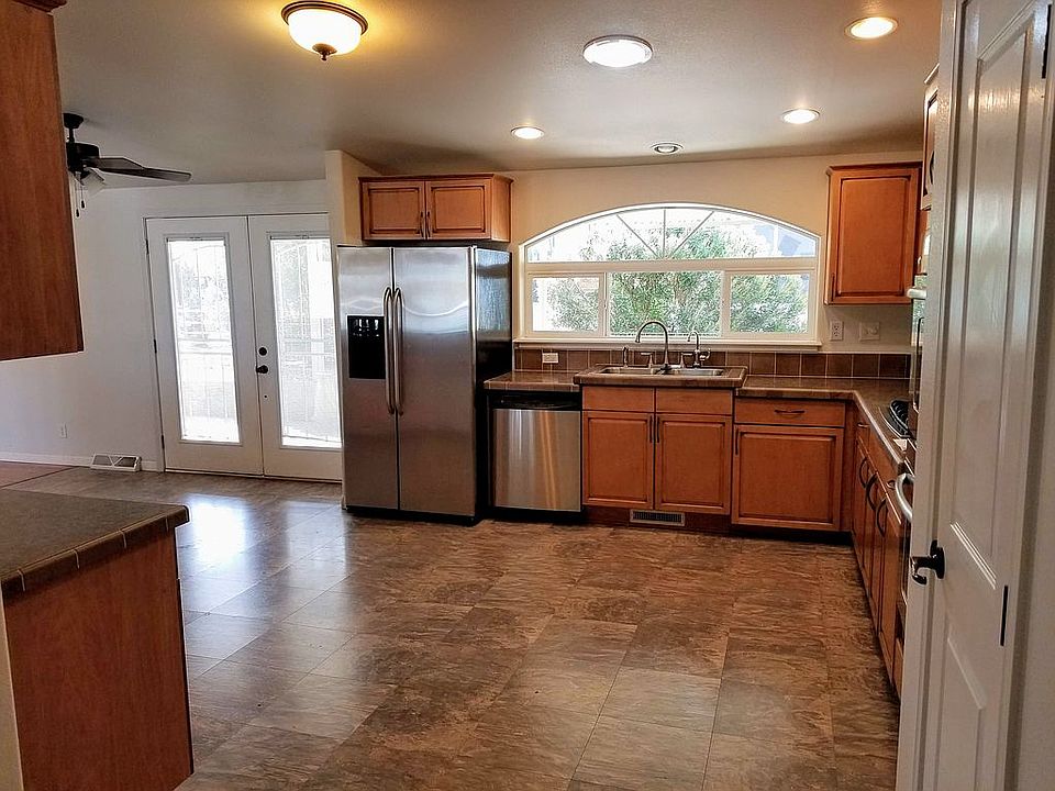 1st image of 3003 W Broadway Blvd #148