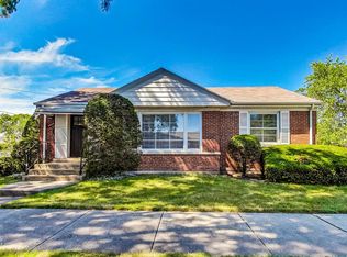 4040 W Rosemont Ave, Chicago, IL 60646