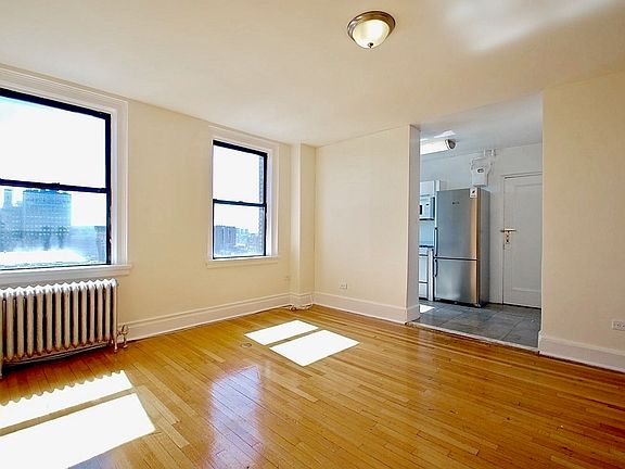 2nd image of 4101 Broadway #12G