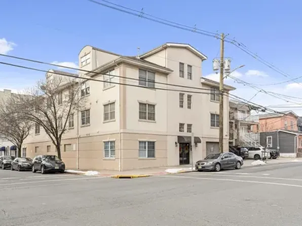 301 61st St, West New York, NJ