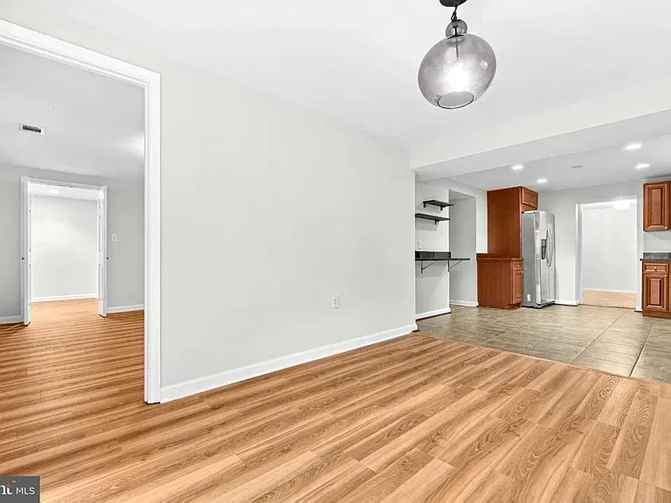 Limestone Pl