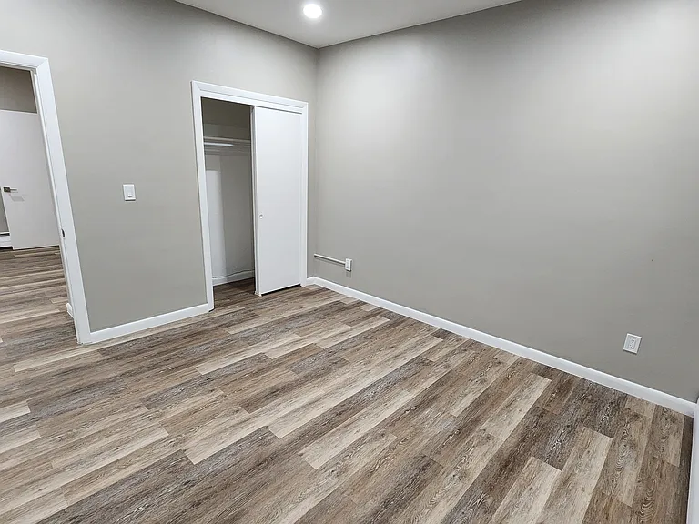 40 Evergreen St #14 — Photo 16