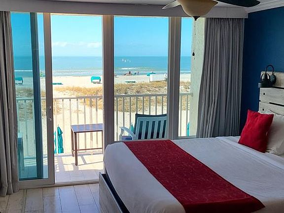 3rd image of 9980 Gulf Blvd #220