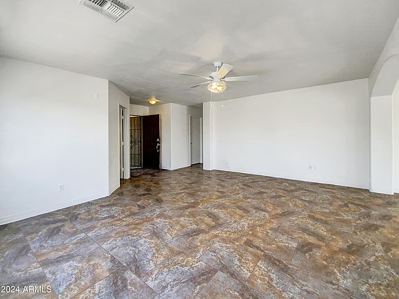 3rd image of 10512 E ARCADIA Avenue