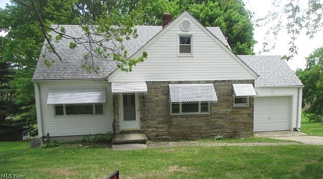 1st image of 715 Eastview Dr
