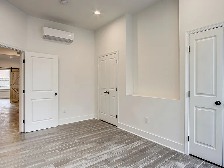 3111 Warder St NW #1 — Photo 4