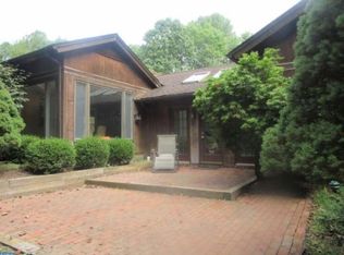 27 Ringfield Rd, Chadds Ford, PA 19317