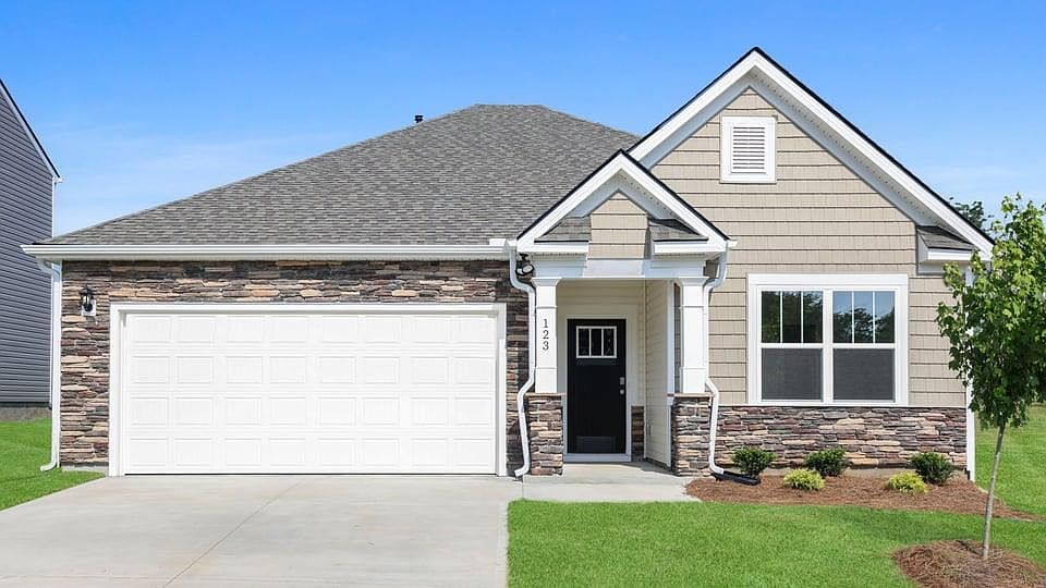 1st image of 123 Depot Cir