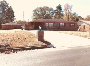 1403 Alpine St SE, Decatur, AL 35603