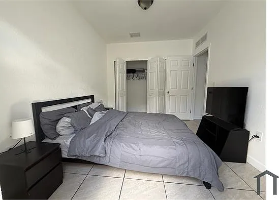 1 bed, 265 sqft, $2,000 — Photo 1