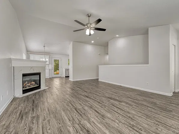 832 Pitkin Way, Castle Rock, CO 80104