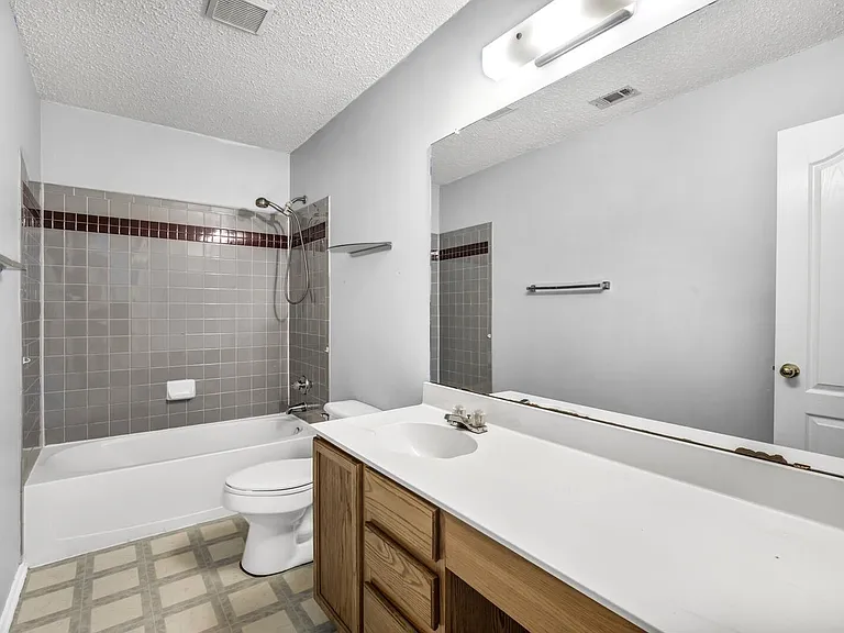 17627 Dansworth Dr — Photo 39