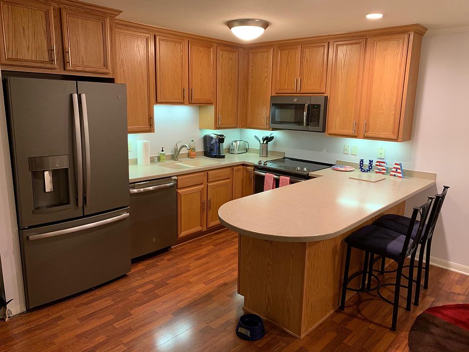 Kitchen with Brand New Appliances