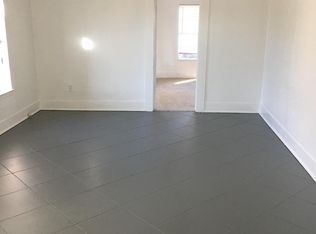 206 N Westmoreland Rd, Dallas, TX 75211