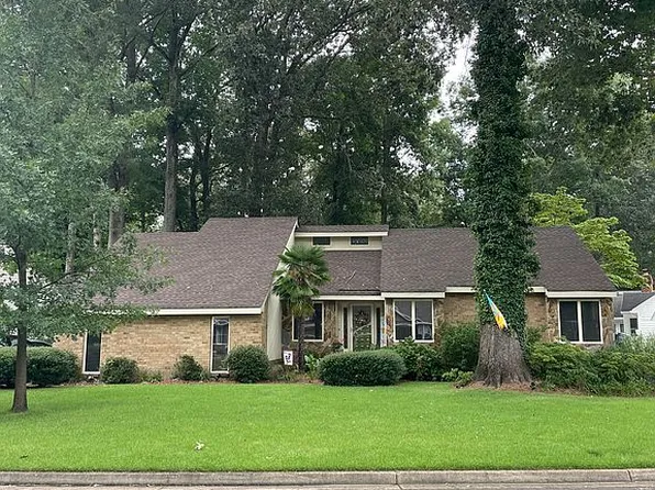 821 Mildenhall Dr, Chesapeake, VA 23322