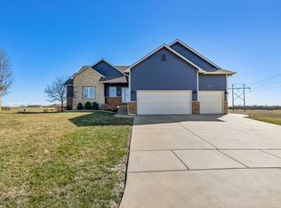 7089 E Gabriel St, Bel Aire, KS 67226