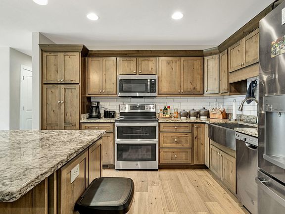 5th image of 1302 Blythe Ferry Pl NE