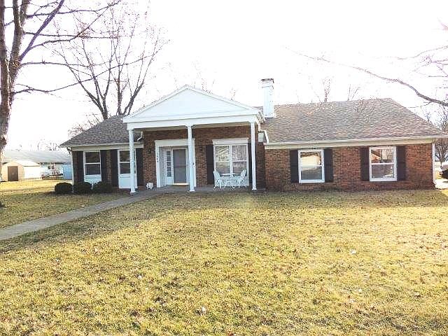 1st image of 1004 Illini Ave