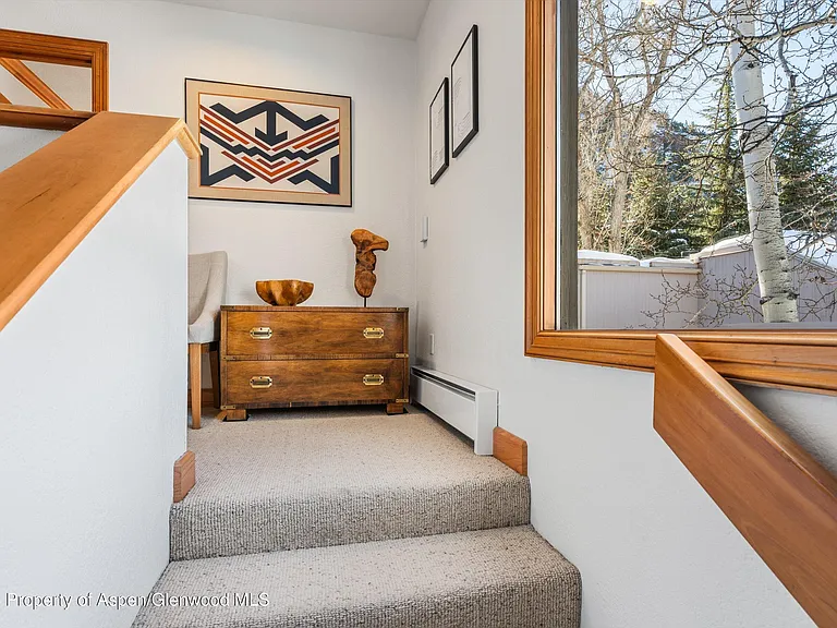 326 W Hopkins Ave — Photo 26