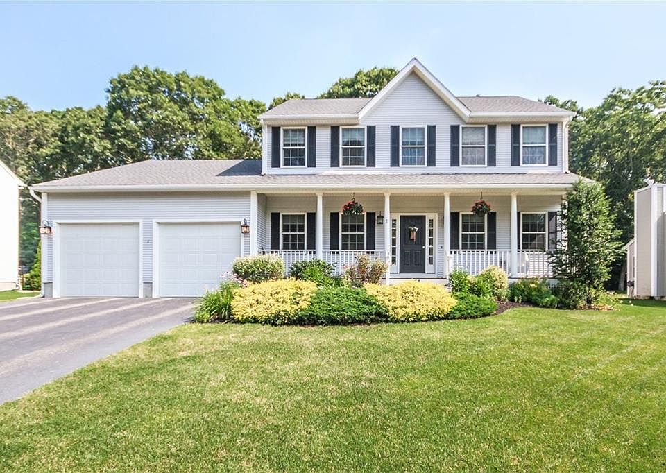1st image of 44 Julia Ct S