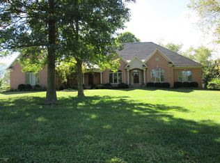 4000 N Glenarm Rd, Crestwood, KY 40014