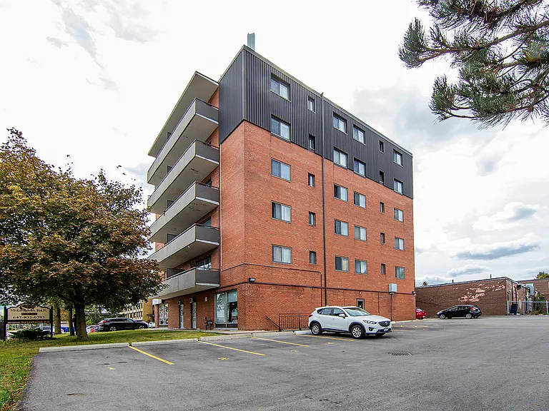 110 McLaughlin Rd N #201 — Photo 3