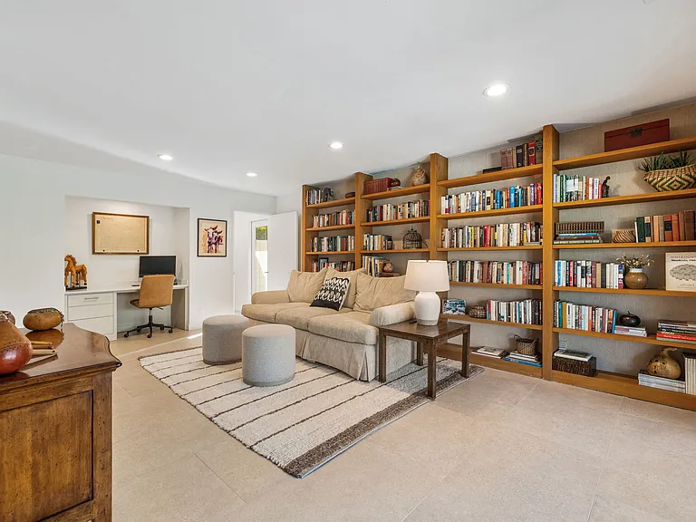 2367 Yosemite Dr — Photo 64