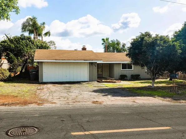 430 East Dr, Vista, CA 92083