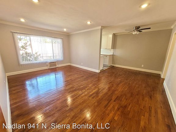 2nd image of 7554 N Romaine St #4