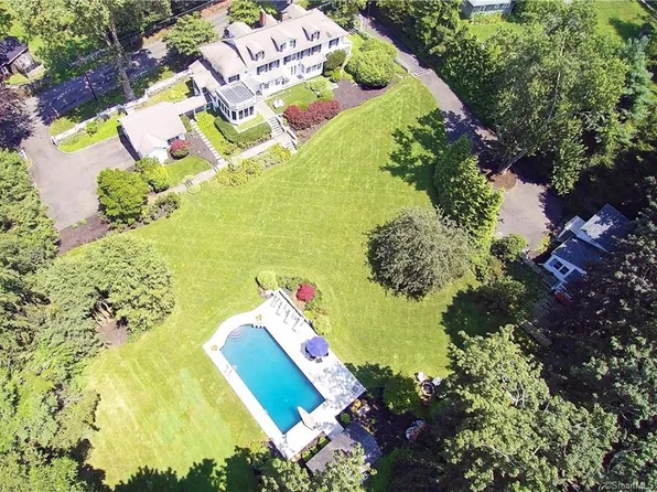 11 Shadow Lane, Ridgefield, CT 06877