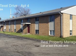 2416 Texel Dr APT 4, Kalamazoo, MI 49048