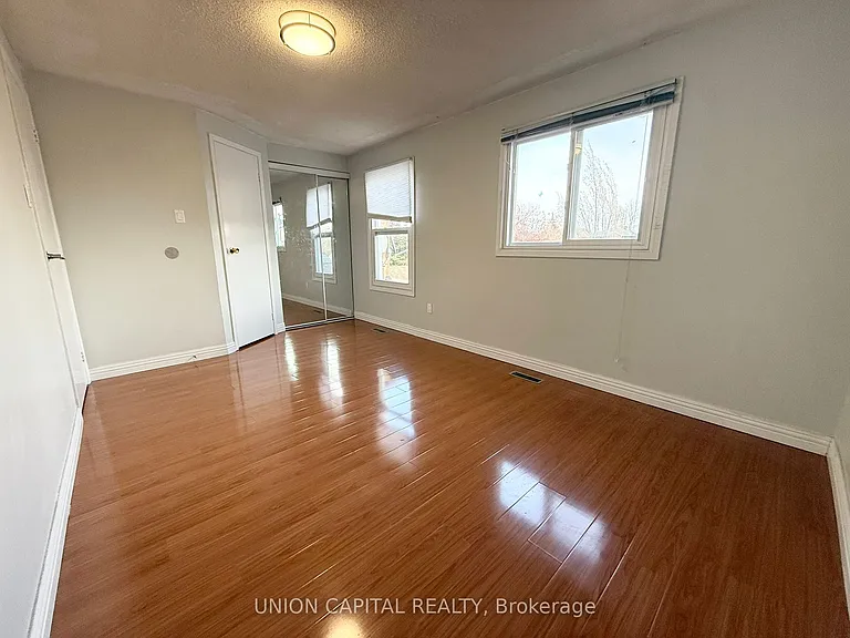 115 Dunbar Cres — Photo 13