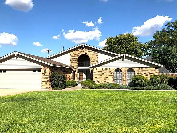 2nd image of 1009 Bennett Dr