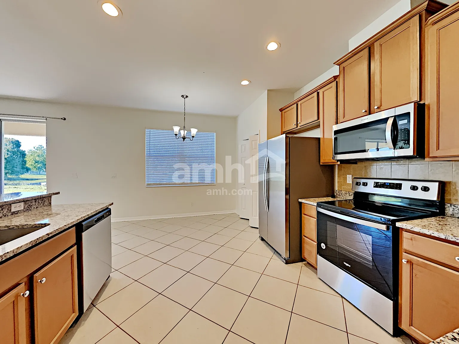 4 bed, 2.5 bath, 2012 sqft, $2,820 — Photo 4