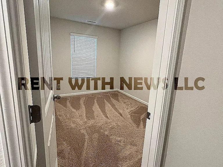 80 Shallow Dr — Photo 8